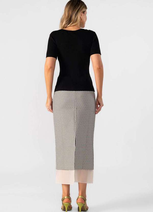 Lamis - Blusa Modal Decote V Preto 4