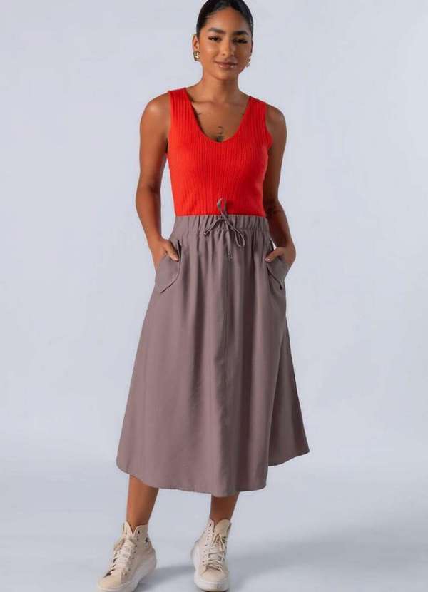 Lamis - Blusa Regata Canelada Decote em V Laranja