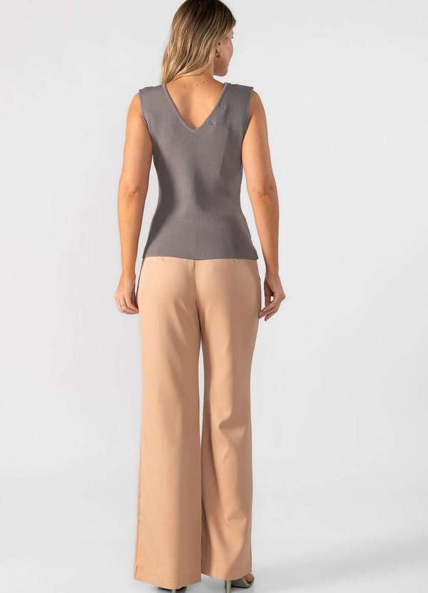 Lamis - Blusa Regata Decote em V Cinza 4