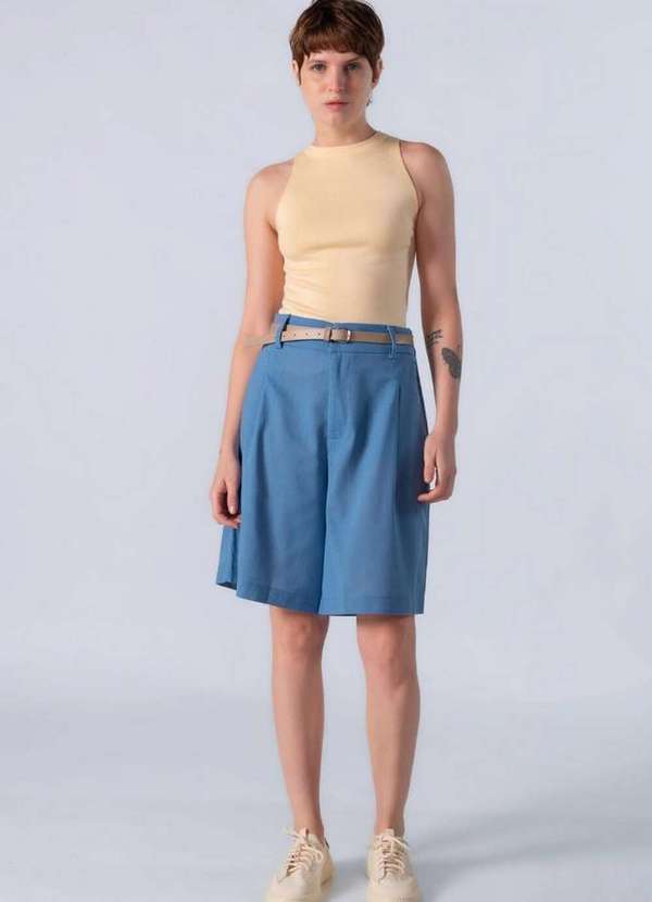 Lamis - Blusa Regata em Viscose Lisa Bege