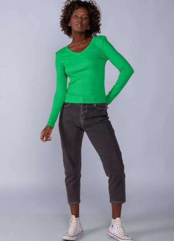 Lamis - Blusa Viscose Basica Manga Longa e Ombreira Verde