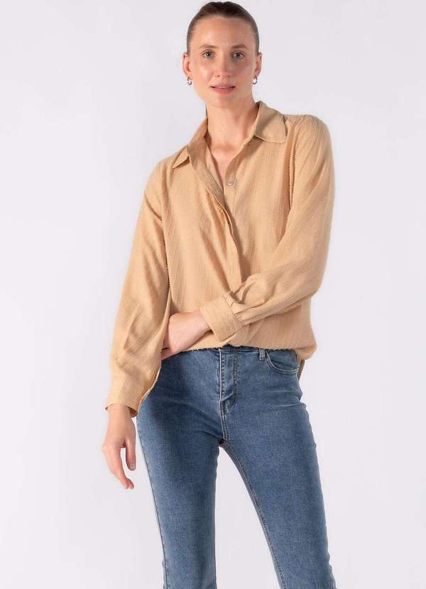 Lamis - Camisa com Textura e Detalhe em Lurex Bege 2