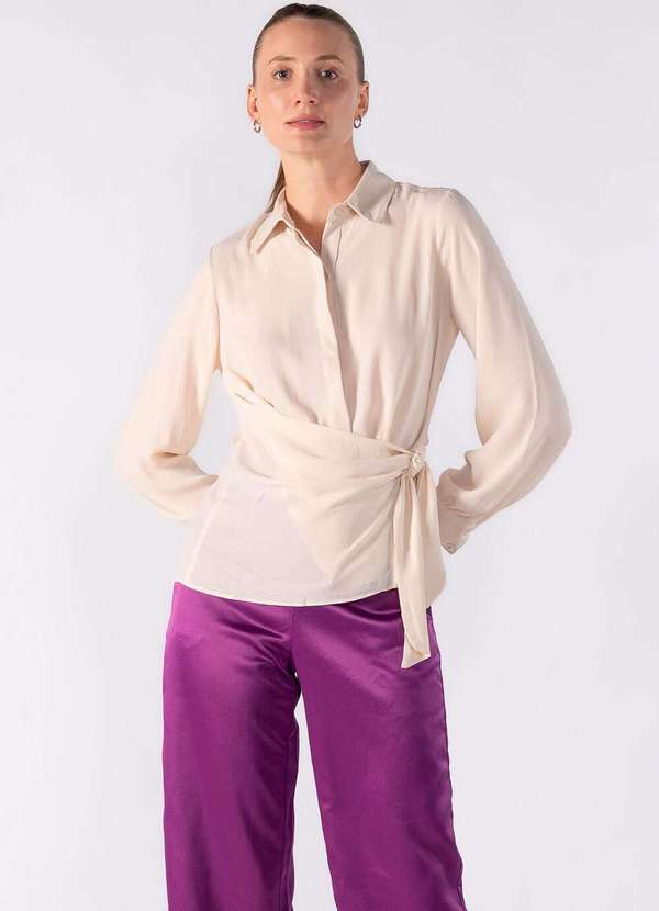 Lamis - Camisa em Crepe com Amarracao Bege 2
