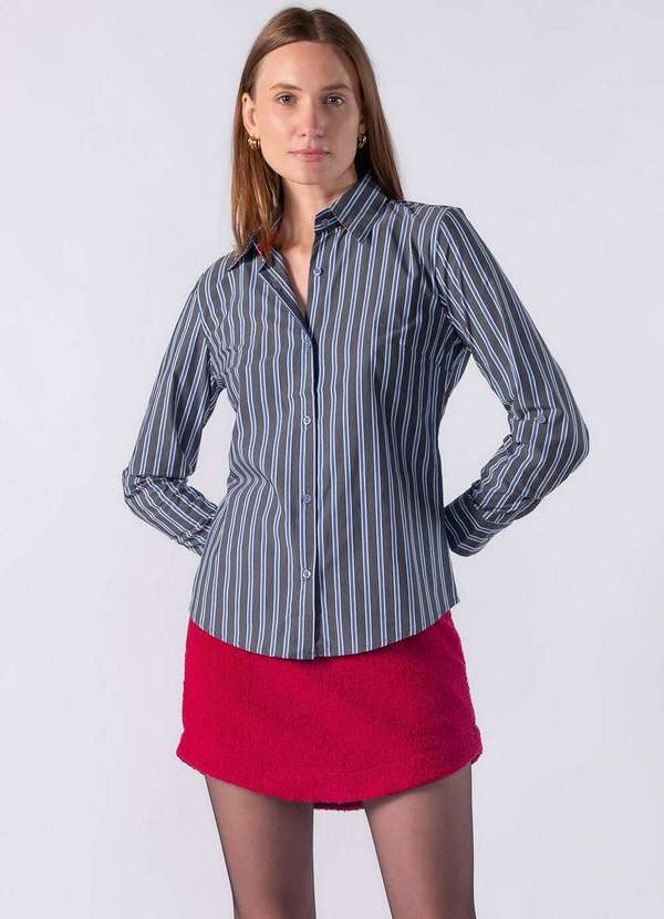 Lamis - Camisa Listrada Fundo Grafite com Detalhe na Manga e Punho Azul 2