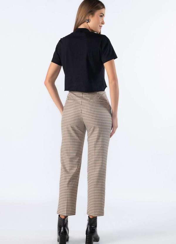 Lamis - Cropped Basica Gola Media Detalhe Canelado Preto 4