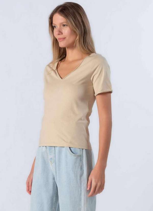 Lamis - T Shirts Gola V em Algodao Bege 3