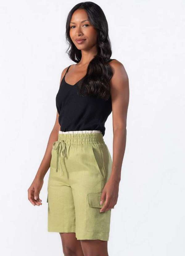 Lamis - Bermuda em Linho Bom Bolsos Verde 3