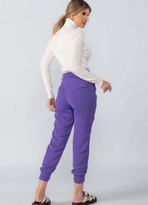 Lamis - Calca Botao na Barra Detalhe Cos Roxo