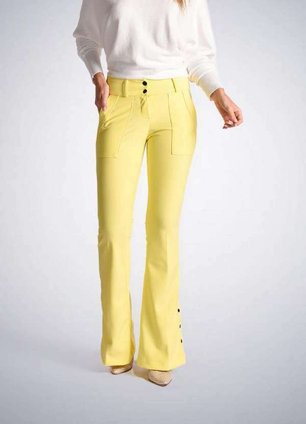 Calça Flare CalÃ§a Com BotÃ£o Na Barra Lamis Calca Flare Botao Pressao
