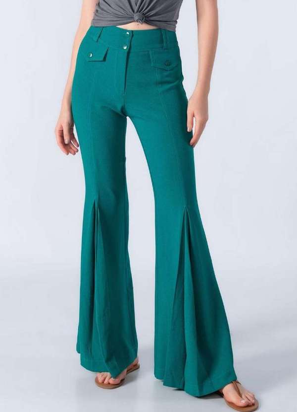 Lamis - Calca Flare Crepe Bolso Fake Verde 2