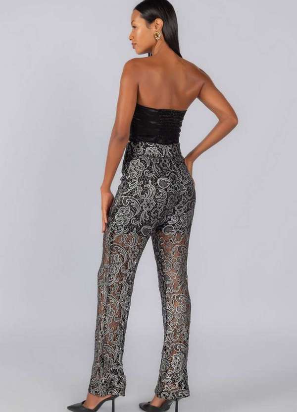 Lamis - Calça Flare Guipir Metalizada com Zíper na Lateral Preto 3