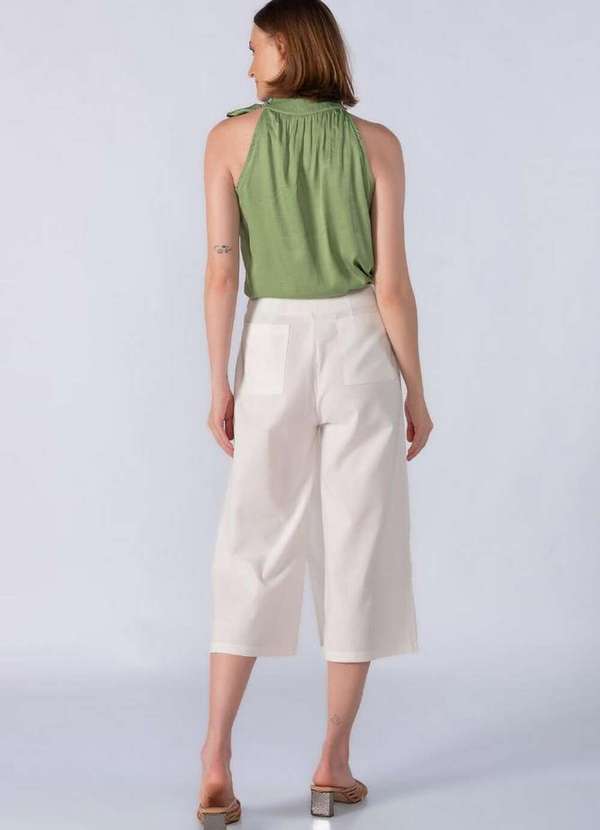 Calca Pantacourt Envelope em Linho Off White Lamis