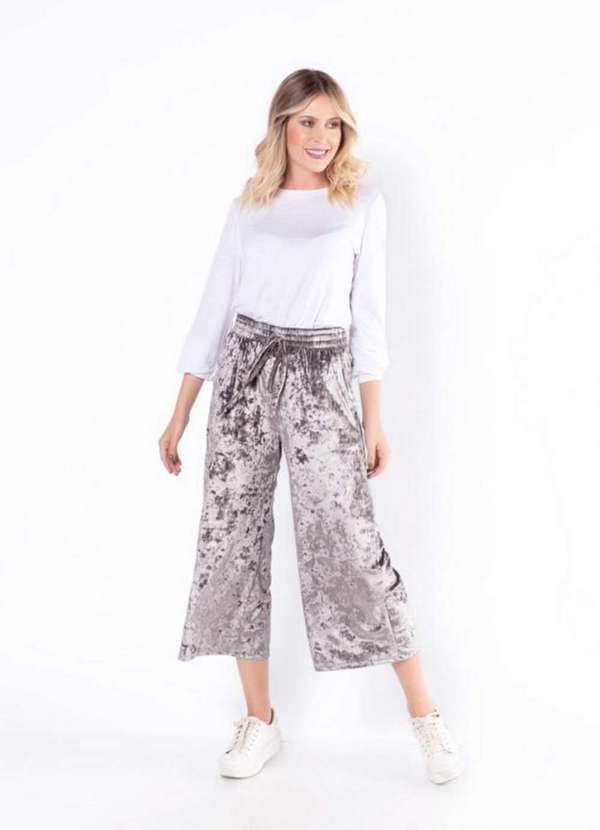 Calça Outlet CalÃ§a Pantacourt Veludo Lamis Calça Pantacourt