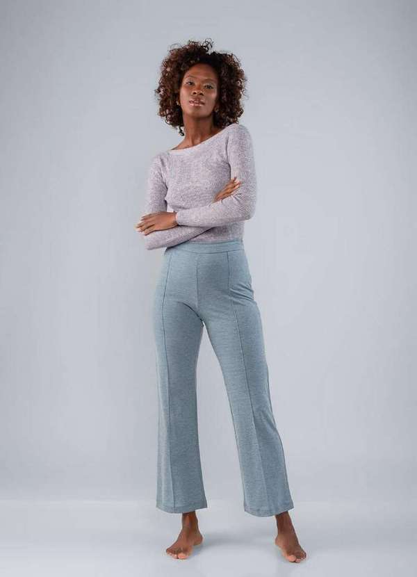 Lamis - Calca Pantacourt Viscose Nervura Frente Verde