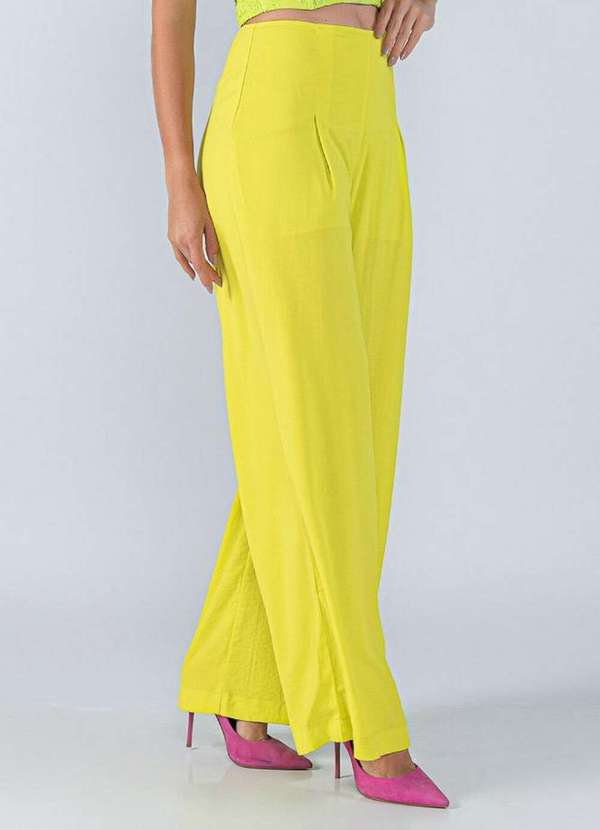 Lamis - Calca Pantalona em Crepe com Pregas Frente Verde Neon 2