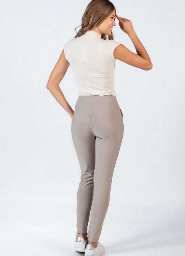 Lamis - Calca Social Reta com Bolso Cinza 4