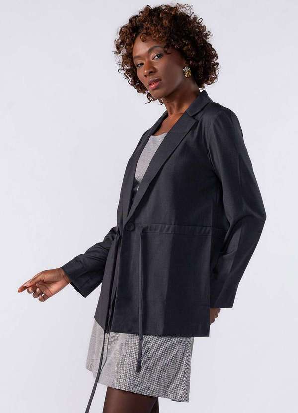 Lamis - Blazer Alongado com Amarracao na Cintura Cinza Escuro 3