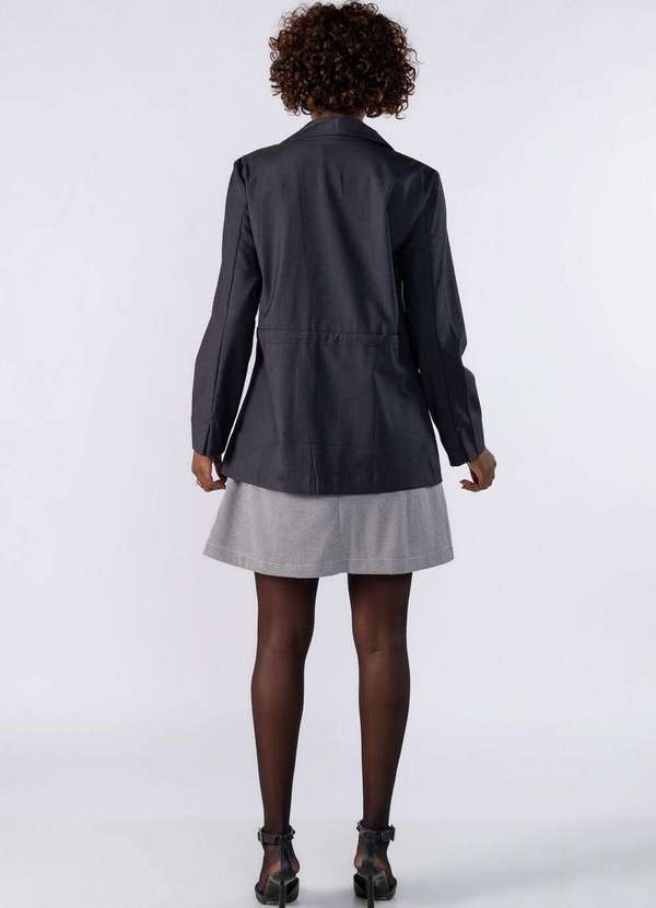 Lamis - Blazer Alongado com Amarracao na Cintura Cinza Escuro 4