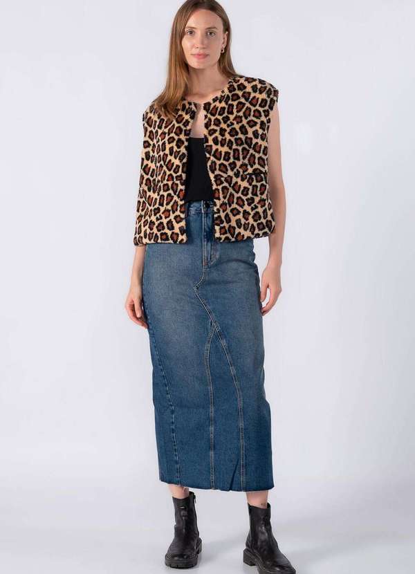 Lamis - Colete Pelucia Animal Print com Bolsos Preto