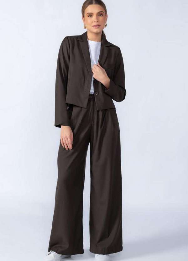 Lamis - Blazer Curto Forrado com Botoes Marrom