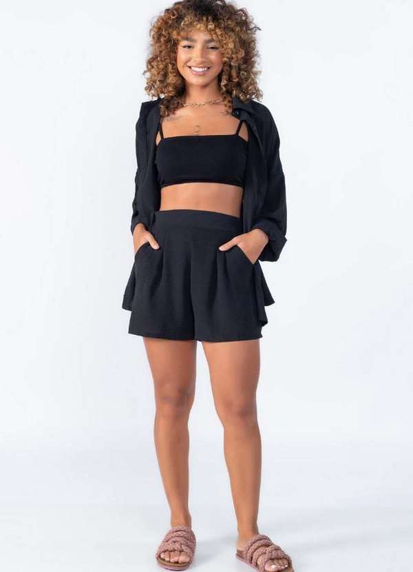 Lamis - Conjunto Camisa Ampla e Shorts Preto