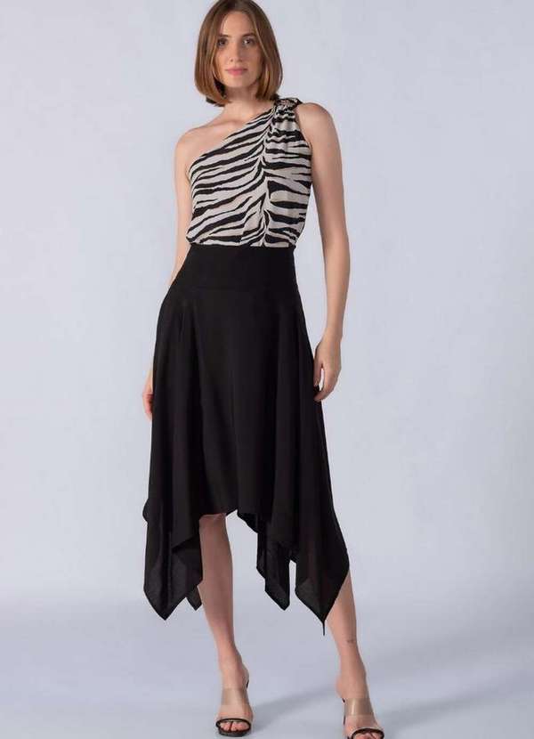 Saia Rodada Saia Preta Ate O Joelho Saia Preta Até O Joelho Um