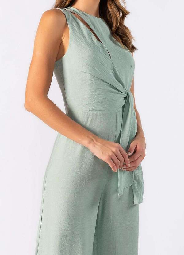 Lamis - Macacao Pantalona com Recorte no Busto Verde 3