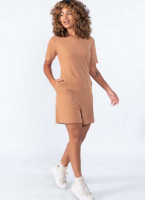 Lamis - Macaquinho Canelado com Bolsos Marrom 2