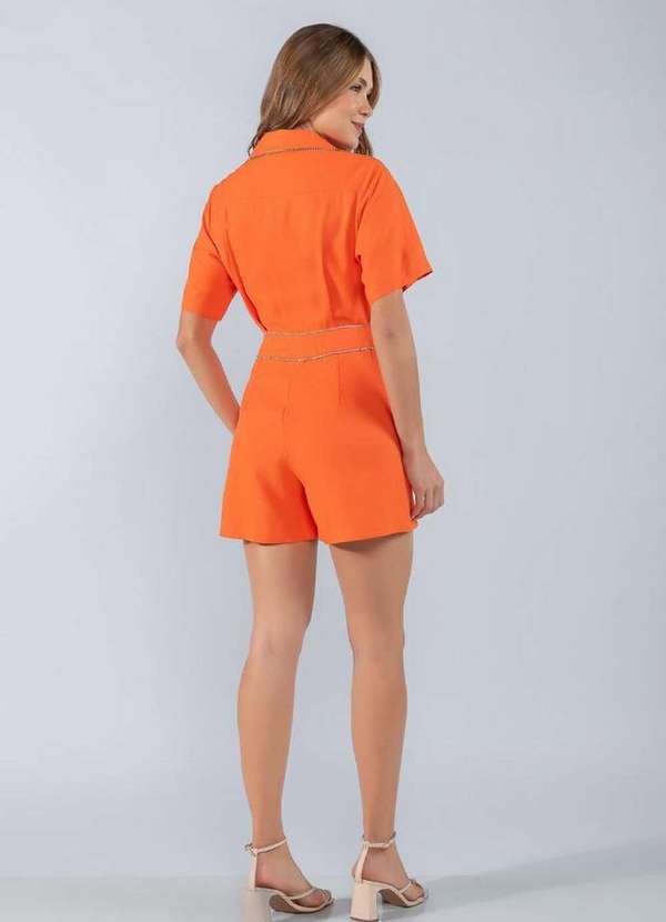 Lamis - Macaquinho em Viscose Detalhe de Strass e Botoes Laranja 4