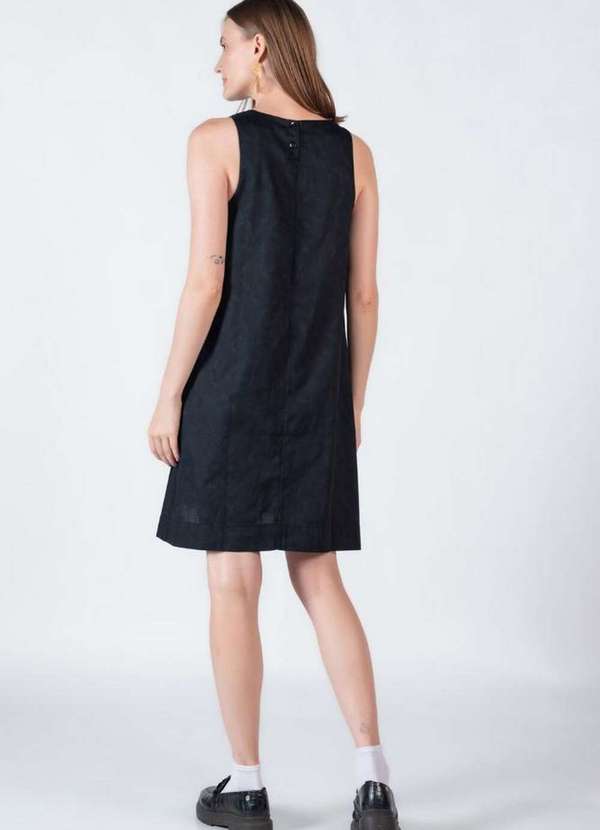 Lamis - Vestido Amplo com Texturas Preto 4