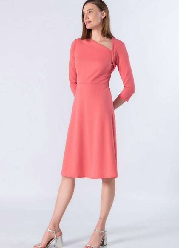 Lamis - Vestido Midi Decote Moderno Goiaba 3