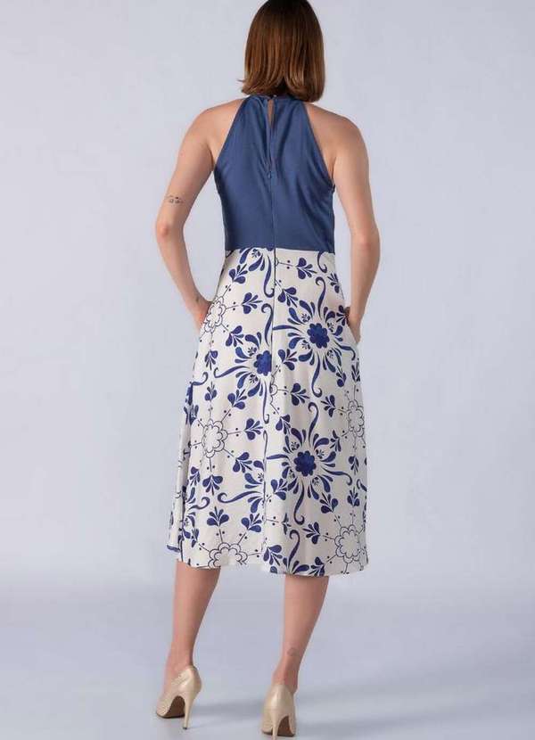 Lamis - Vestido Midi em Linho Floral Bicolor Evase Azul 3