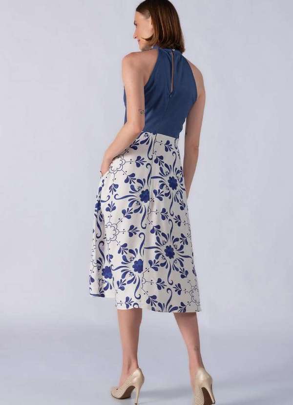 Lamis - Vestido Midi em Linho Floral Bicolor Evase Azul 4