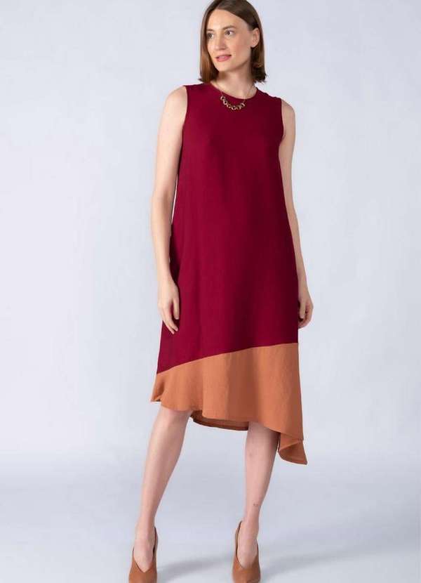 Lamis - Vestido Midi em Viscose Barra Bicolor Vinho