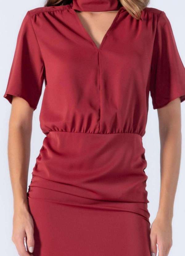 Lamis - Vestido Midi Franzido Decotado Vinho