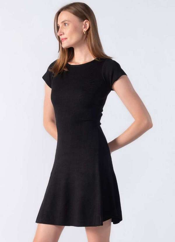 Lamis - Vestido Modelado com Manga Curta Preto 3