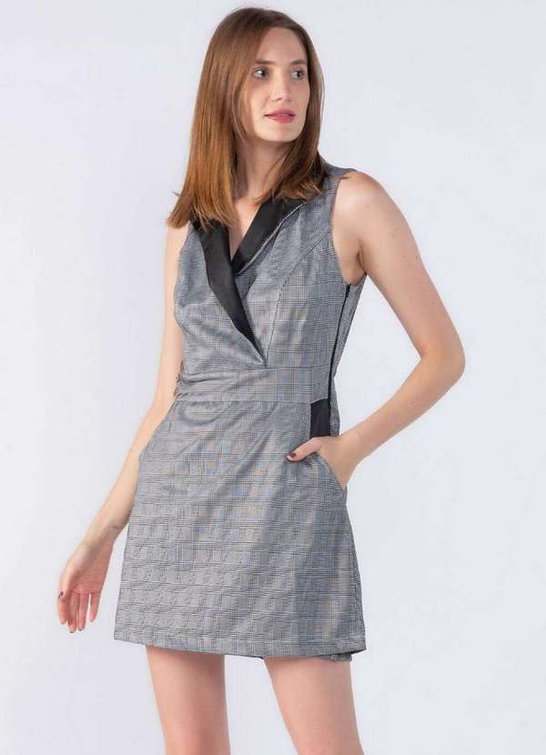 Lamis - Vestido Xadrez com Shorts Preto