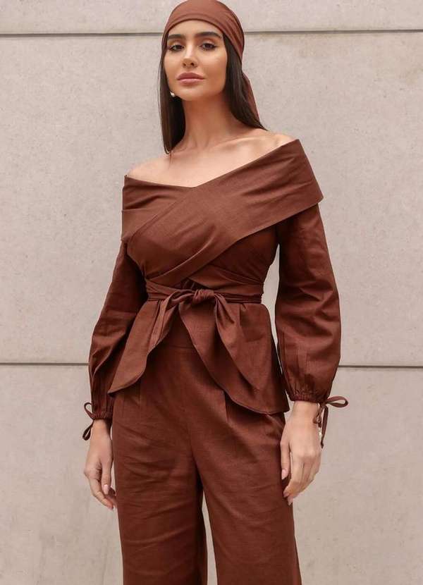 Dot Clothing - Blusa Dot Clothing Ombro a Ombro Marrom Marrom