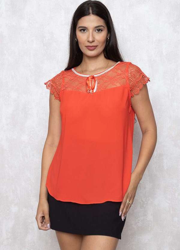 Karmani - Blusa Karmani Detalhe Renda Laranja