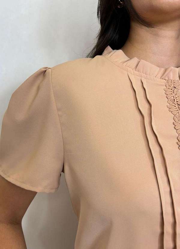 Miss Misses - Blusa Kim Manga Curta com Detalhe Gripir Marrom 4