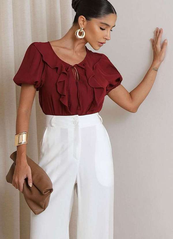 Miss Misses - Blusa Nicole com Detalhe Babado com Guipir Vermelho