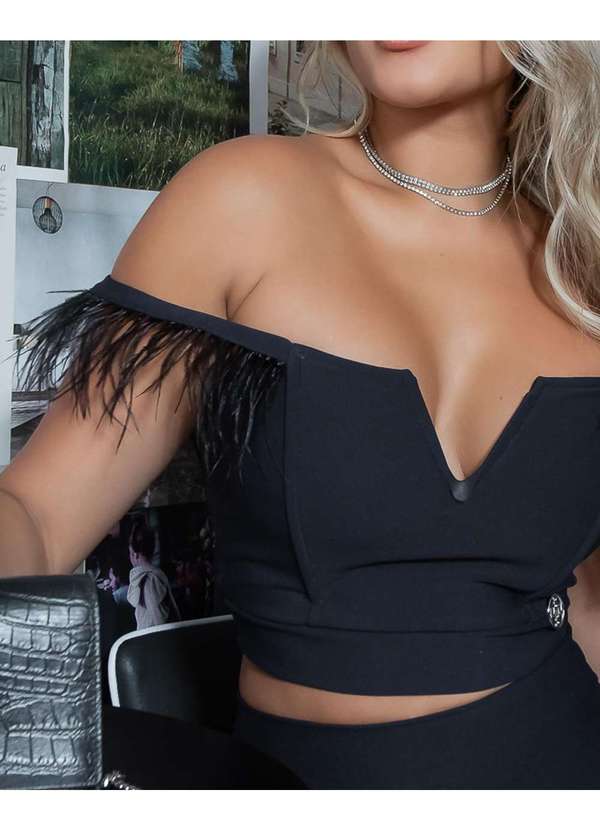 Miss Misses - Cropped Miss Misses com Plumas Preto 3
