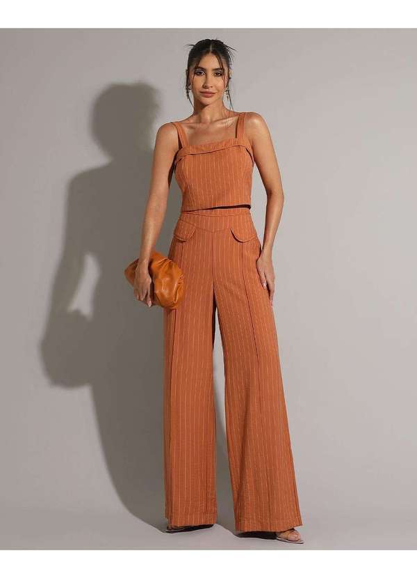 Miss Misses - Conjunto Miss Misses Risca de Giz Cropped e Calca Caramelo Marrom