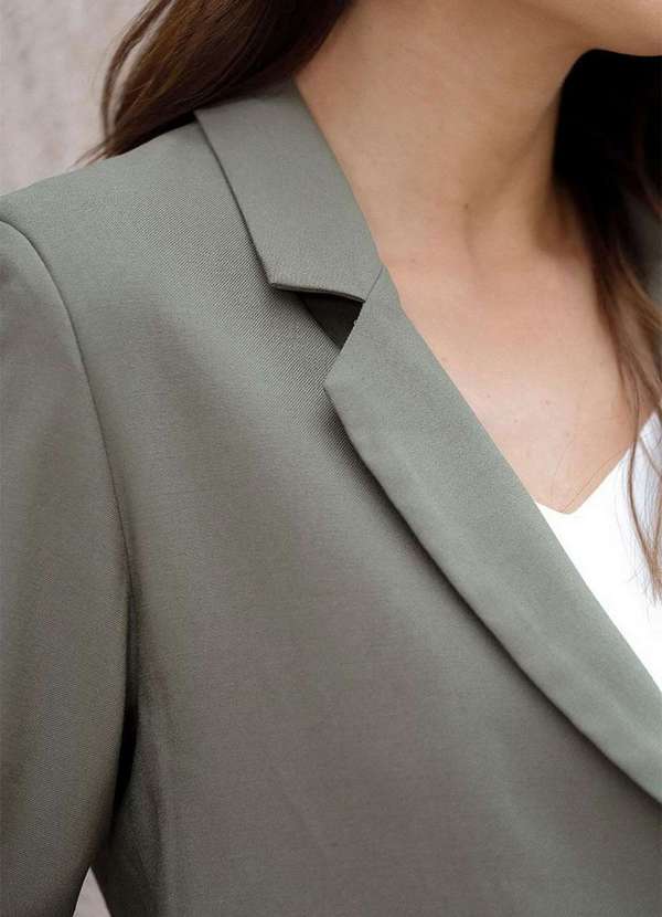 Miss Misses - Blazer Helene c/ Detalhe Lapela e c/ Botao Verde 9