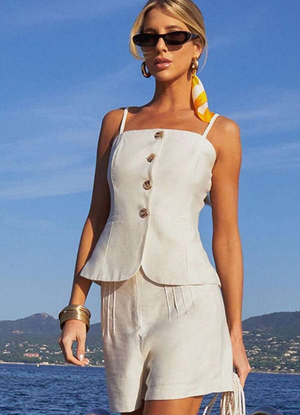 Dot Clothing - Short Dot Clothing Gisele Pesponto Branco