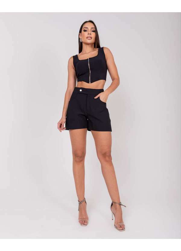 Miss Misses - Short Miss Misses com Bolso e Botao Preto Preto