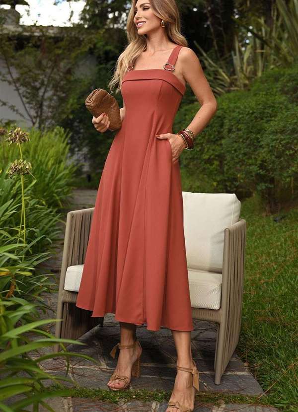 Miss Misses - Vestido Gisele com Detalhe Passante Metal Marrom 4