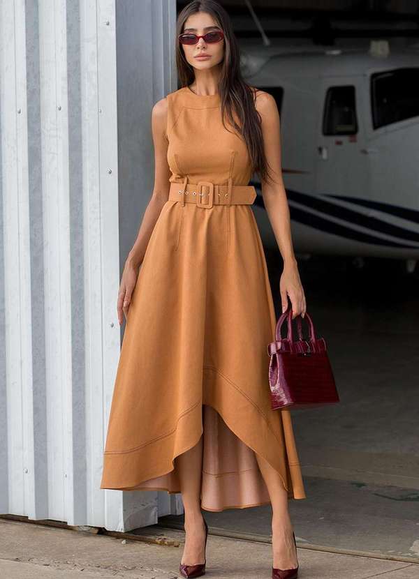 Dot Clothing - Vestido Midi Dot Clothing Mullet com Cinto Bege