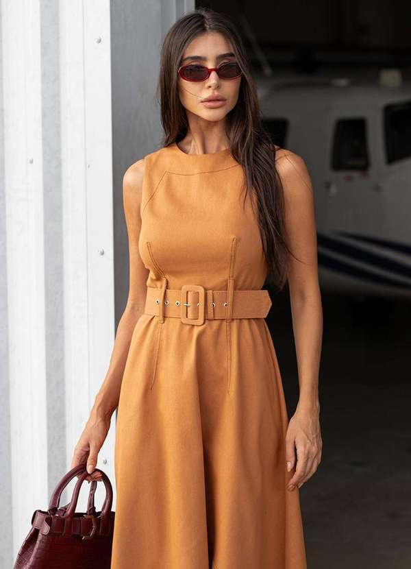 Dot Clothing - Vestido Midi Dot Clothing Mullet com Cinto Bege 3