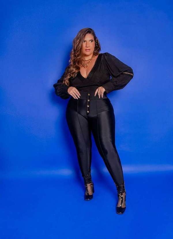 It Curves - Calca Prada Plus Size com Botoes Preto